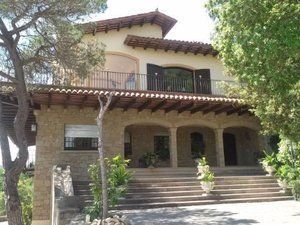 Xalet a Carretera de castellcir 41. Gran casa para vivir o fundaci�n