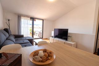 Zweistöckige Wohnung  De ponent. Espectacular dúplex de 2011 con terraza y parking  luz y comodid