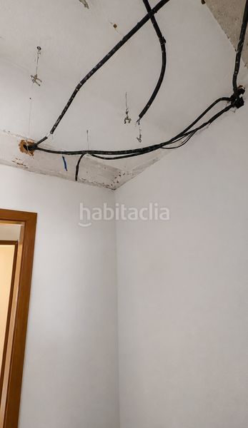 Foto a28efbae-30ea-465b-b963-03b7957a70a6. Edifici a Centre Rubí