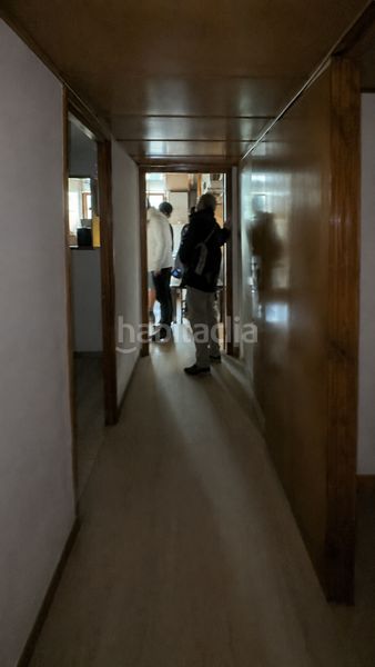 Foto b5780f1f-cfcf-4122-b39f-f7a0a862114d. Edifici a Centre Rubí
