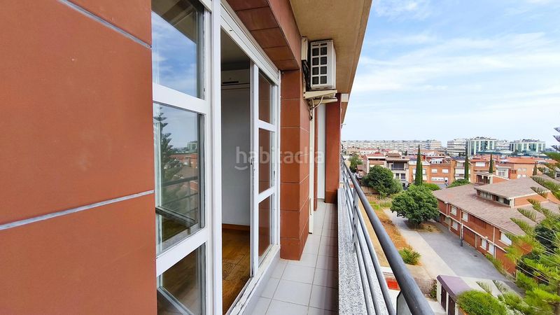 Foto b3b3c469-55e9-48ef-9550-0c19759a0b9f. Pis amb calefacció aparcament a Zona Esportiva Terrassa