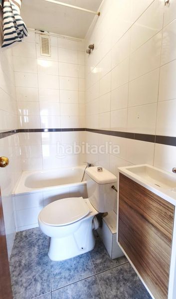 Foto ca11c4c3-400b-4ade-b812-088f873e4952. Pis amb calefacció aparcament a Zona Esportiva Terrassa