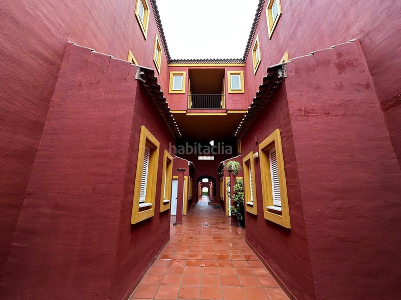 Foto 635a46d4-ad20-4729-baac-ae643260bb40. Dúplex se vende dúplex 2º linea de playa en costa ballena en Rota