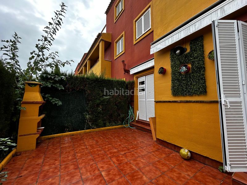 Foto f0d1a803-5b02-41e7-bfcc-710a3fb72375. Dúplex se vende dúplex 2º linea de playa en costa ballena en Rota