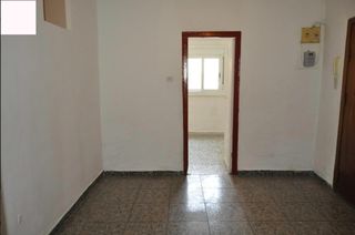 Alquiler Piso en Prosperitat. Para entrar a vivir