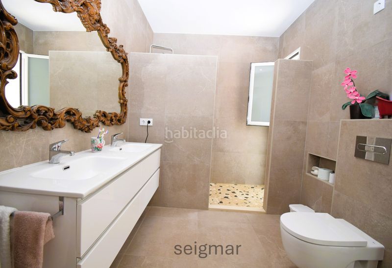 Foto 31d8e23a-8085-4ce0-a989-2816a6acb83c. Xalet amb calefacció aparcament piscina a Foietes Benidorm