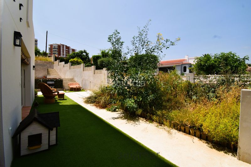 Foto 891f6a35-f5ec-44c5-be58-109f0f643fac. Xalet amb calefacció aparcament piscina a Foietes Benidorm