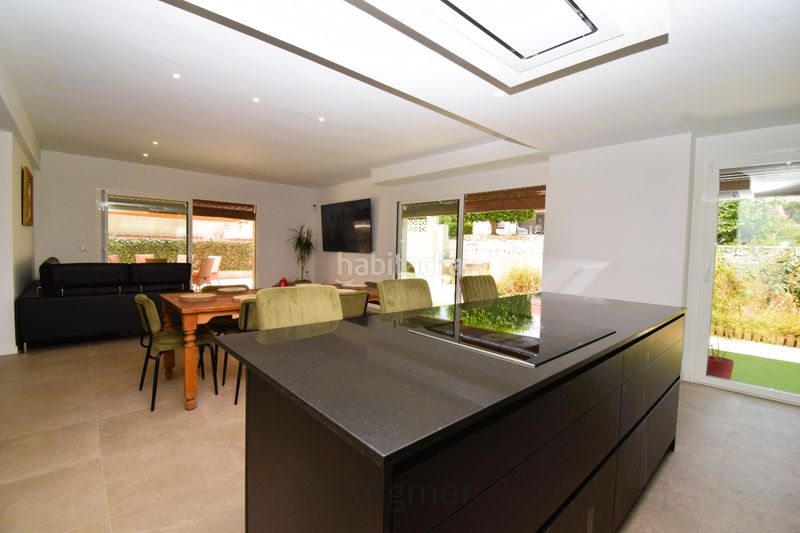 Foto acd920cc-657f-4107-9706-0f9d8649d7ba. Xalet amb calefacció aparcament piscina a Foietes Benidorm