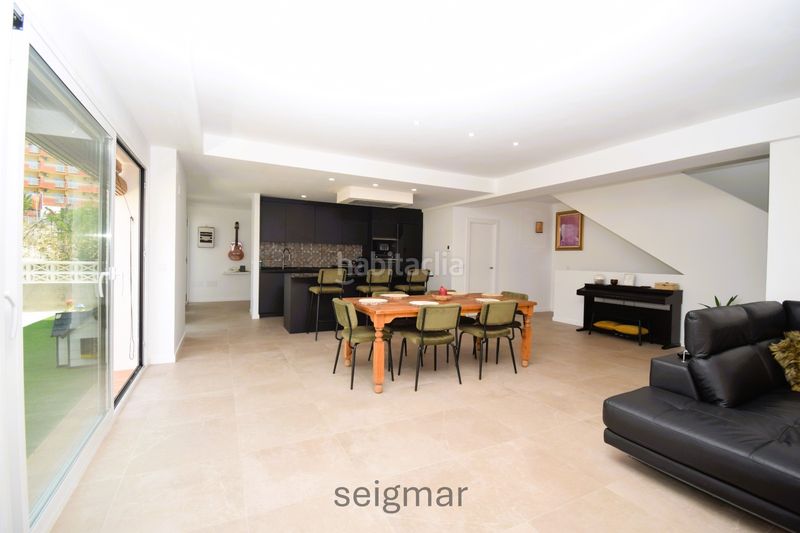 Foto cbc42f35-e825-43fa-af99-208b152368dc. Xalet amb calefacció aparcament piscina a Foietes Benidorm