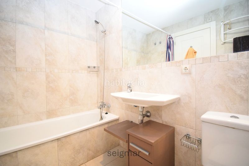 Foto a2f2329a-957f-45ea-84ee-fa7c04e752a4. Apartament a calle derramador 10 a Rincón Bajo Benidorm