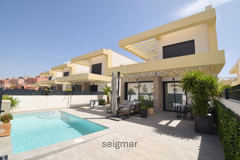 Foto c62413d0-61f0-4bc4-acd8-1479b674d0a9. Xalet amb calefacció aparcament piscina a Montesinos (Los)