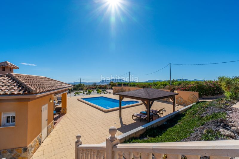 Foto ef4b5b82-b14f-4e1a-a848-501a7c9e0cc1. Casa amb calefacció aparcament piscina a Albatera
