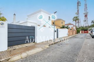Xalet en Calle dolmen de los cabezuelos 16. Vivir rodeado de calma, luz y naturaleza en valencina de la conc
