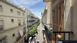 Pis  Calle de castelar 2. 4 dormitorios, garaje y trastero junto a la catedral