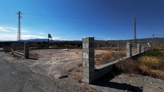 Terreno residencial en Las Salinas. Terreno en camino de la depuradora roquetas de mar