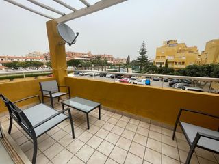 Rent Flat  Plaza plaza garzas. Alquiler de piso para todo el año de un dormitorio junto al mar