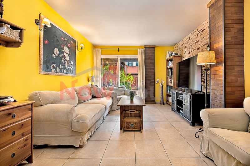 Foto 0ea9467e-e132-47b5-8b99-e41e7f2179ca. Pis amb calefacció aparcament a Campos poble Campos