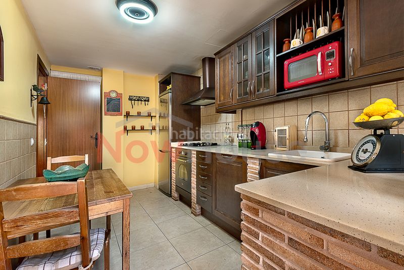 Foto a71336d1-14b5-4b1e-a427-5f7316e02ff6. Pis amb calefacció aparcament a Campos poble Campos