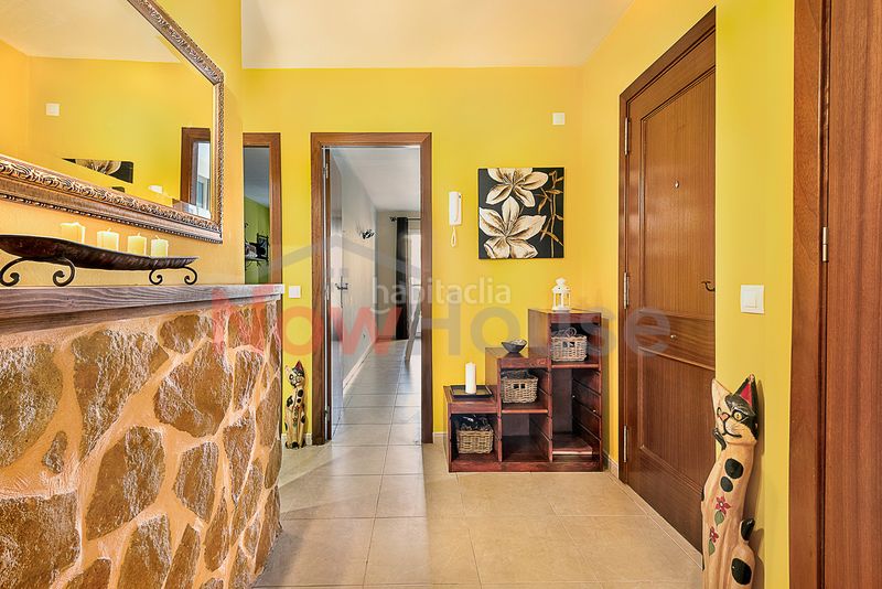 Foto ed2bf3cd-7985-4ee7-9995-8834eebab5cf. Pis amb calefacció aparcament a Campos poble Campos