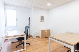Miete Büro in Plaza de uncibay 3. **oficina para 2 personas en alquiler en el corazón de málaga**