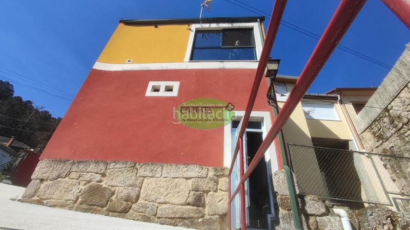 Foto 0d2190a1-2cb0-44ce-9f37-662851b6cd80. Casa amb calefacció a Ribadavia