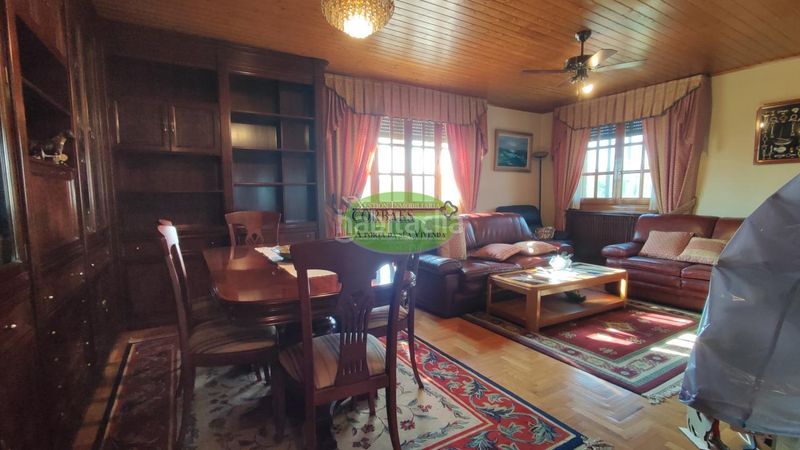 Foto 5b63b95b-b45a-4714-8433-321541e0d3af. Chalet en Verín