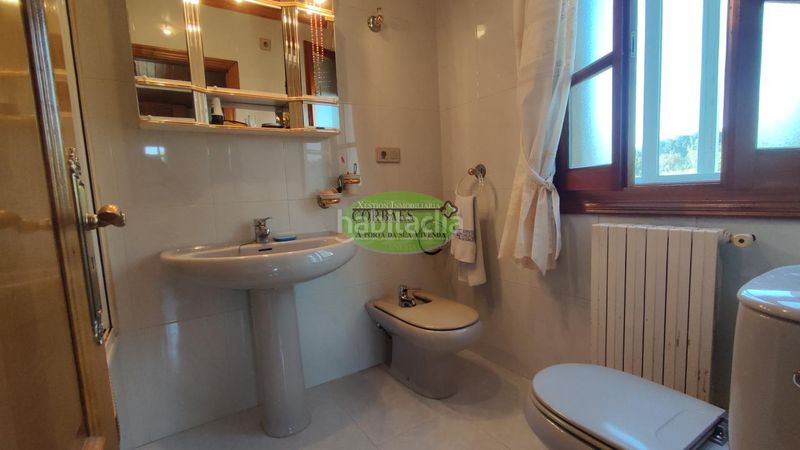 Foto 5dc298ee-245a-4ca3-a5c5-905d09471e2a. Chalet en Verín