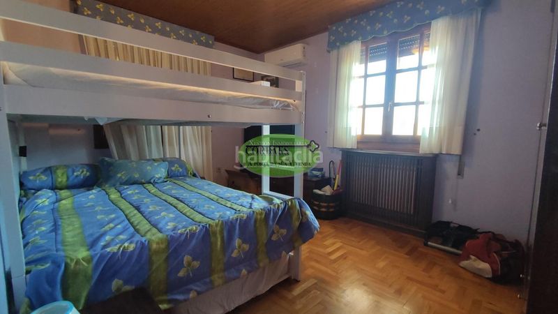 Foto 9a0896d6-6383-4e14-acf1-85c4f4222b34. Chalet en Verín