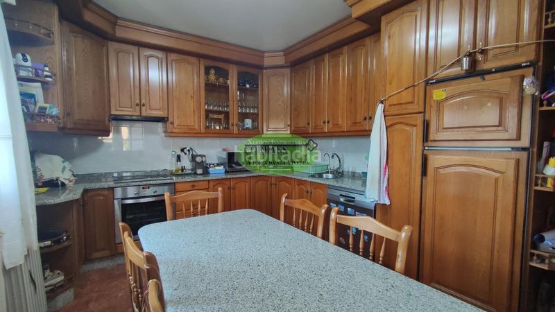 Foto d7967c7f-c782-4b44-8931-1edfc77a9f97. Chalet en Verín