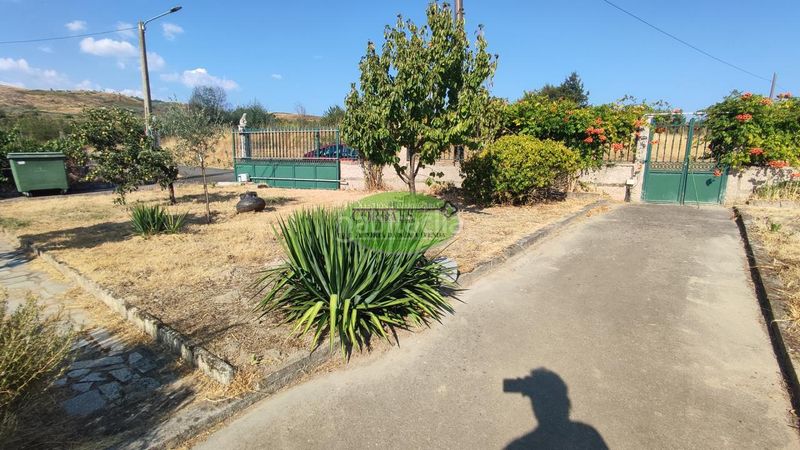 Foto da6e1145-8281-4351-8da4-2bd204fcfc65. Chalet en Verín