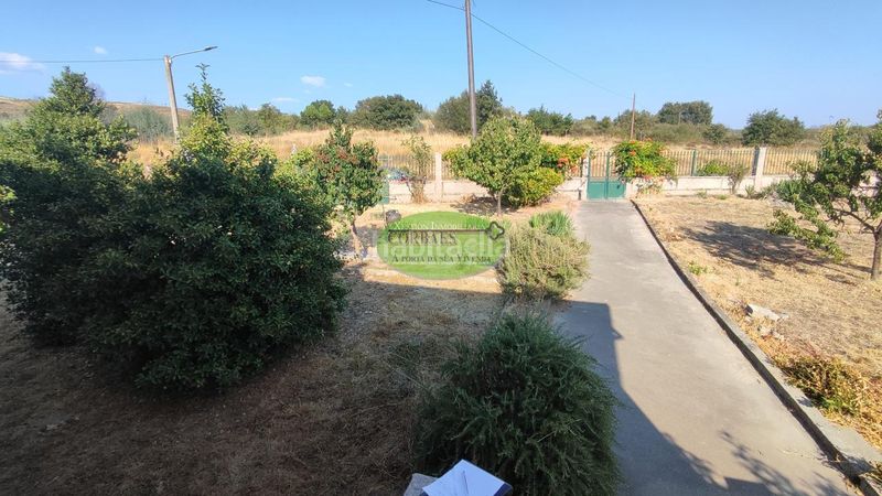 Foto f93c5488-1ad8-4fc5-81d4-ab2c29c035fd. Chalet en Verín