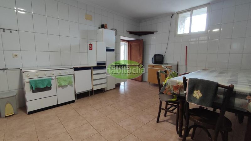 Foto 25018b2a-e438-46a3-9bf8-d6c1f612391b. Casa amb calefacció aparcament a Parada de Sil