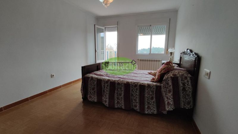 Foto 26e6c1e5-a453-49bd-b801-60e3d4fe7d00. Casa amb calefacció aparcament a Parada de Sil