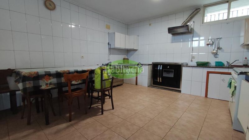 Foto 3c78b23d-2f67-4711-a942-543644c12277. Casa amb calefacció aparcament a Parada de Sil