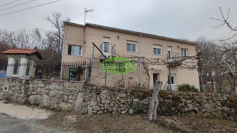 Foto b5ca95a8-2068-4695-8a6a-8f0715388910. Casa amb calefacció aparcament a Parada de Sil