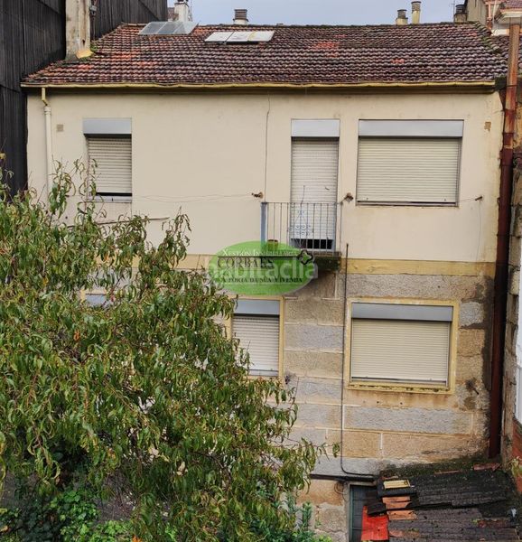 Foto d040fe72-d81f-420c-8037-a5e3dc685b1f. Edificio in Couto Ourense
