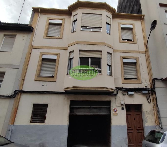 Foto c8e34a8f-e7d7-47fd-b60d-23bb41120fe4. Edifici a Couto Ourense