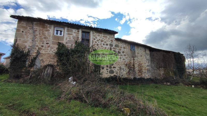 Foto 3e8f114d-17d1-4b88-9240-213525f70a22. Casa en Maceda