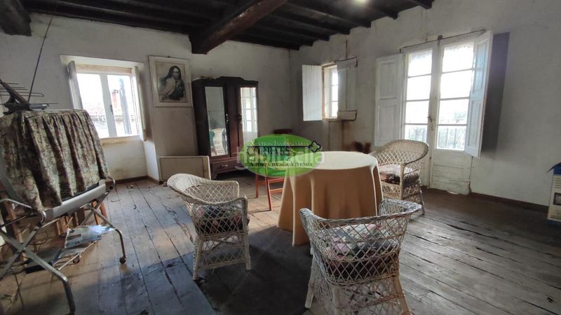 Foto 655fbe86-f494-41aa-a638-2f0f4c3d3900. Casa en Maceda