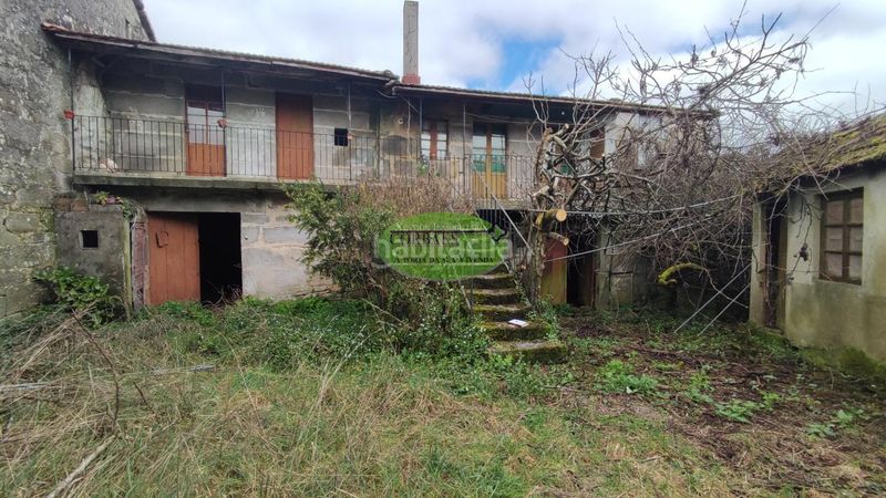 Foto 47711622-bc67-4c61-99c1-8fa92eca5496. Casa in Piñor
