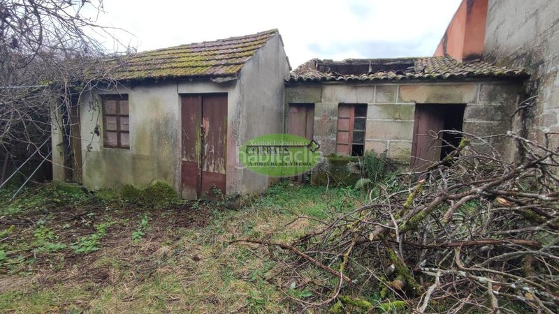 Foto fbe8e6fe-b890-4534-862c-9344b04e6232. Casa in Piñor