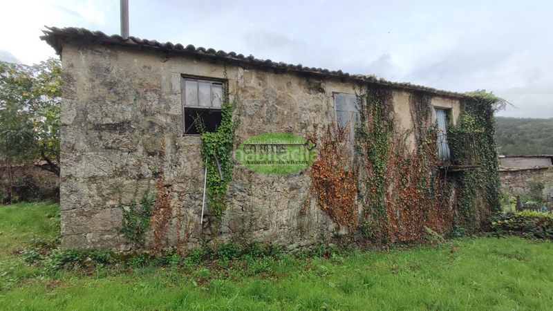 Foto 48bbb50c-8a60-4ee5-a28c-ac9ad9d540b3. Casa a Quintela de Leirado