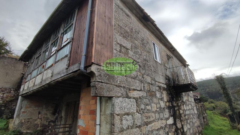 Foto 1d2c1ab2-3fb7-40d2-8375-f08c300e39a6. Casa a Quintela de Leirado