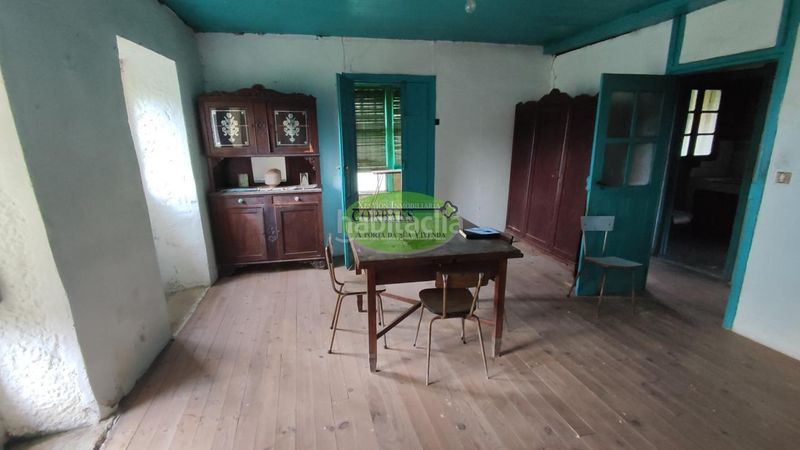 Foto 5b765d7a-956a-4c02-a1b5-cc4b05efd403. Casa a Quintela de Leirado