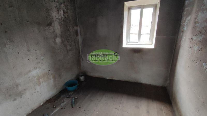 Foto 867ff3da-6df3-4a97-a926-10c291f8a275. Casa a Quintela de Leirado