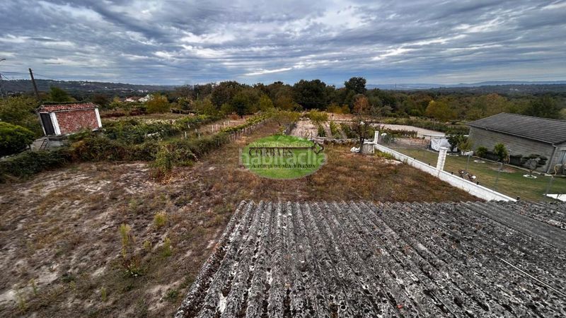 Foto 51e4c87d-1aa7-4ab7-8da7-e2537eb49935. Casa amb aparcament a Taboadela