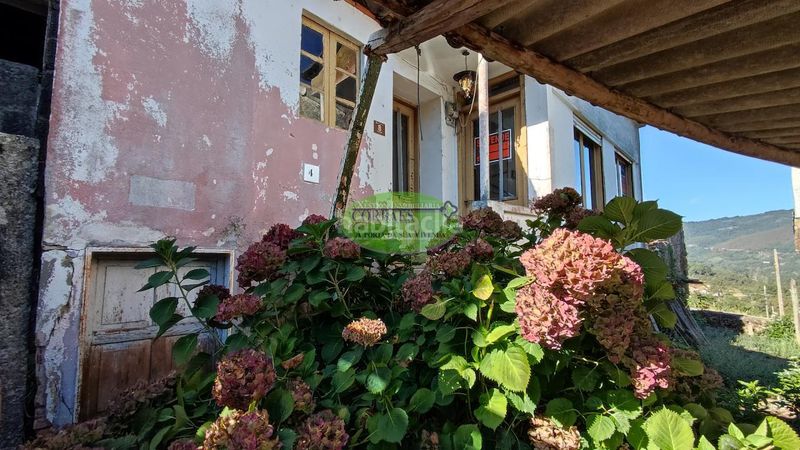 Foto 53db8e9d-345f-48b9-8896-5ef30f543b7a. Maison dans Cortegada