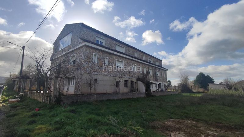 Foto 44129d75-7a87-4ca4-94a4-f527bc1a9711. Casa con parcheggio in Verín