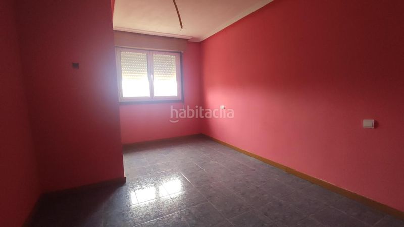 Foto c1bb6715-e920-48a7-8188-c6f57b092273. Casa con parcheggio in Verín