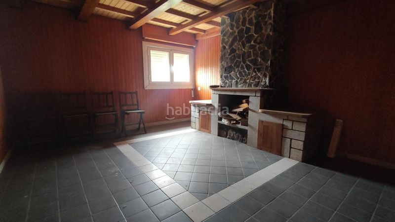Foto fcb5d25e-a48f-4540-a692-e4239aec226b. Casa con parcheggio in Verín